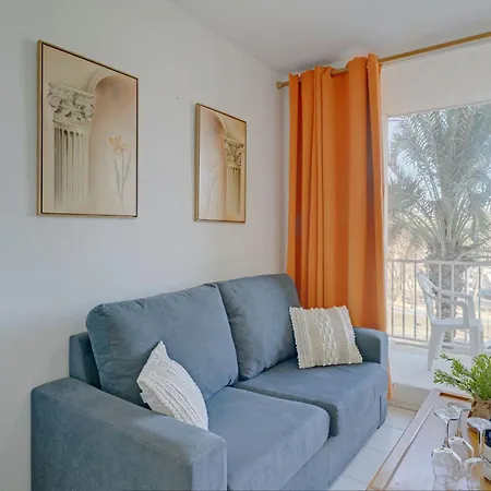 Apolo Vii 27 By Interhome